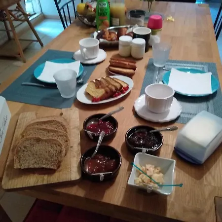 A Coste Bed & Breakfast *